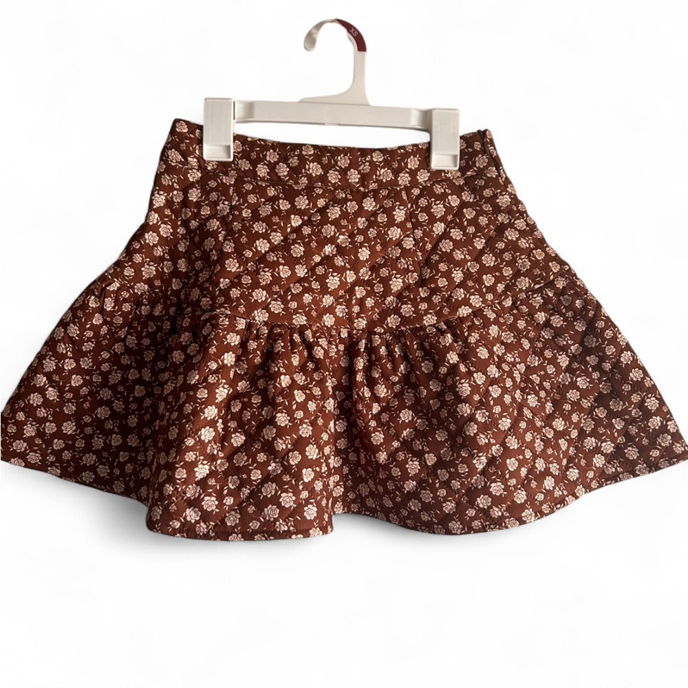 🤎 On-Trend FW2026 🤎
Cider—Quilted, Brown, Floral, Mini Skirt